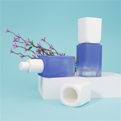 زجاجة سائلة لكريم الأساس